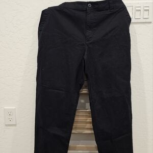 Old Navy Black Ankle Cropped Pants